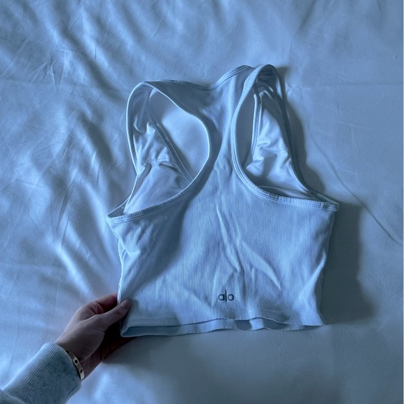 ALO yoga Goddess Ribbed Cropped Racerback Tank - Picture 3 of 4